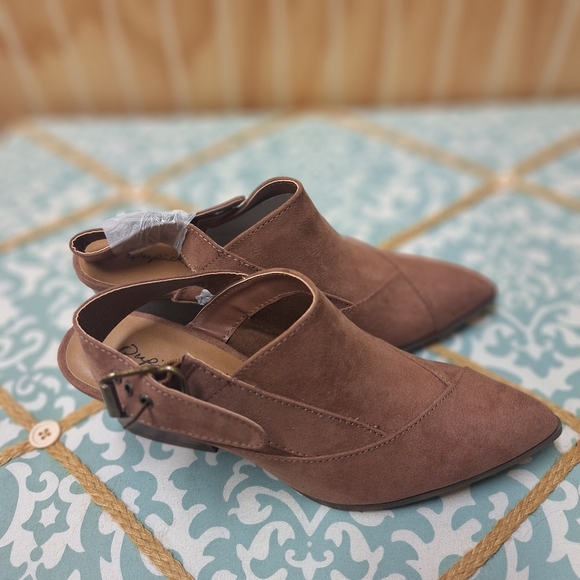 NEW Quipid brown suede "feel" pointed toe, buckle strap sandle heeled boots 6.5 - Picture 1 of 16